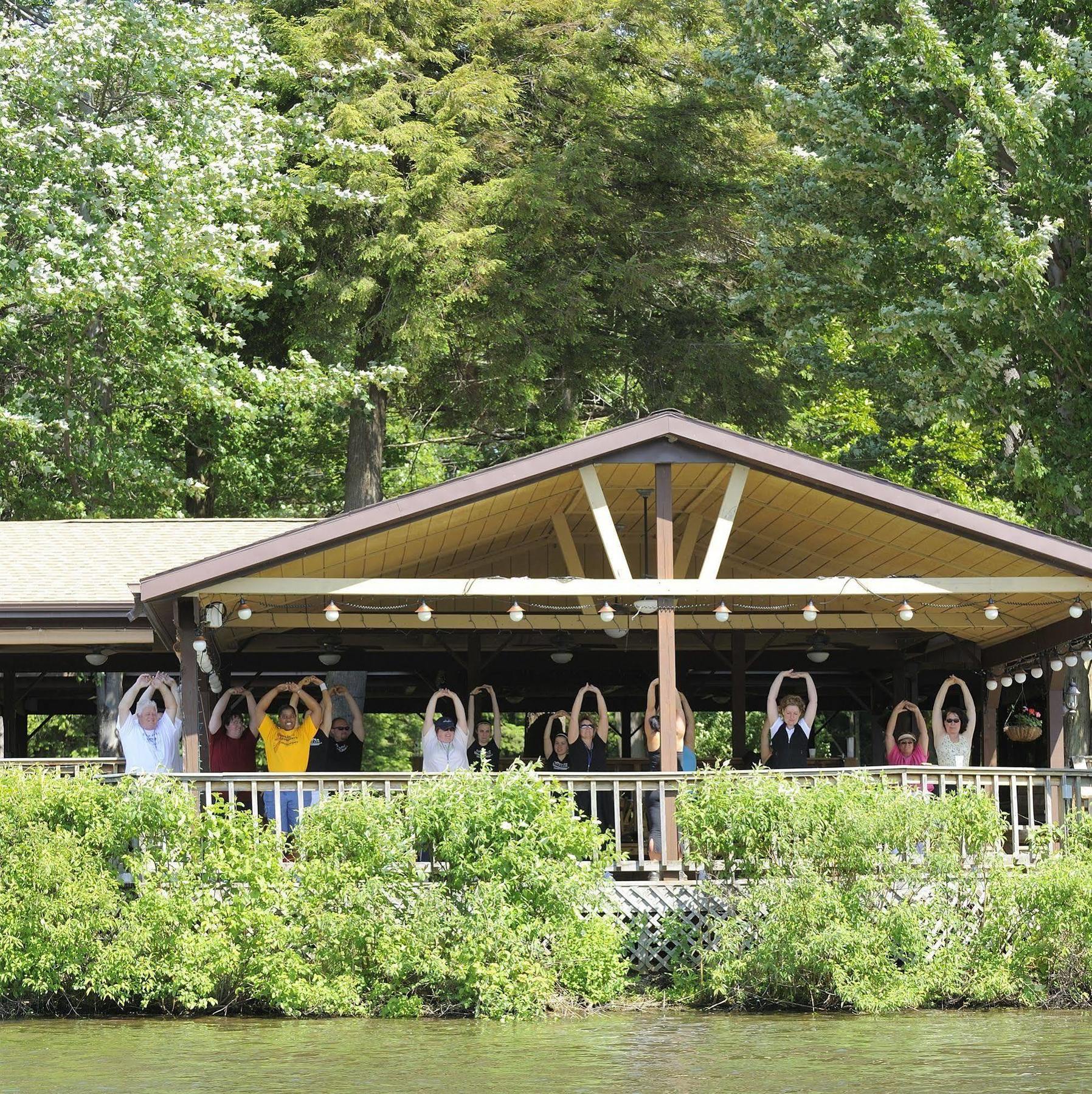 The Biggest Loser Resort Niagara Java Center Exteriér fotografie